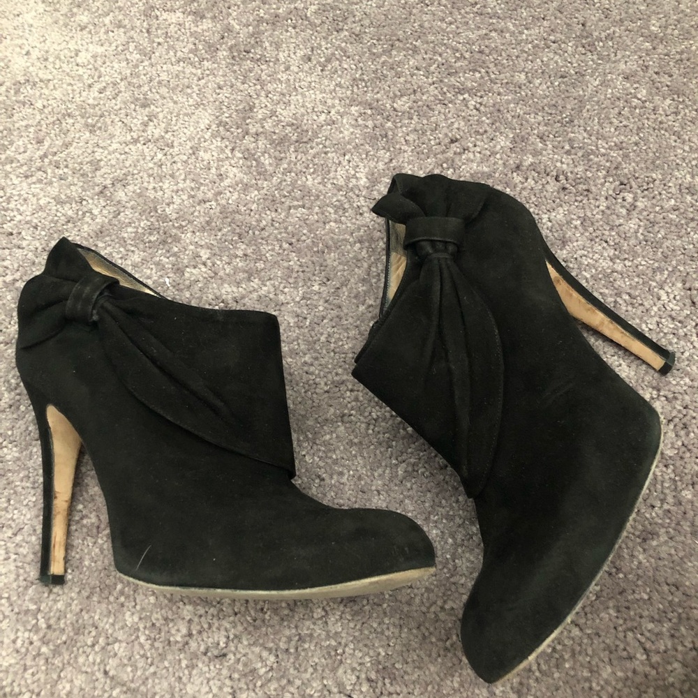 Oscar de la Renta suede ankle boots